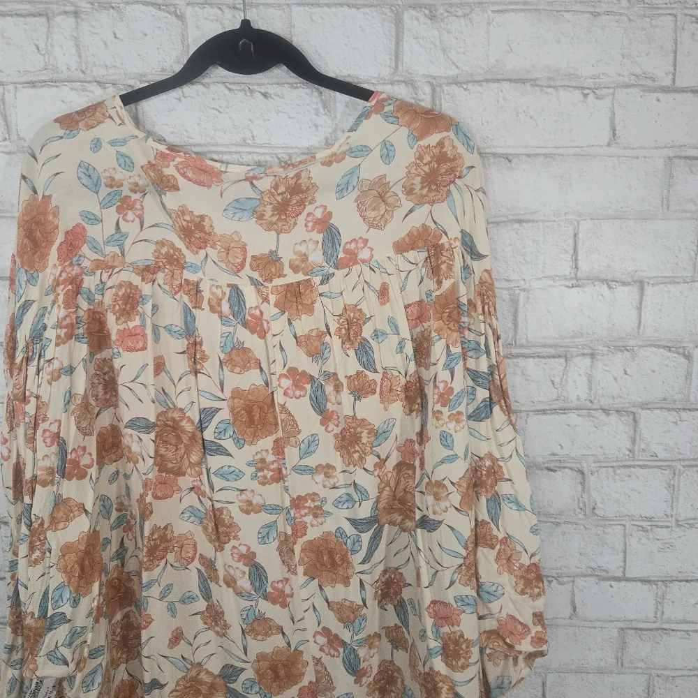 NWT Hayden long sleeve blouse - Picture 15 of 16